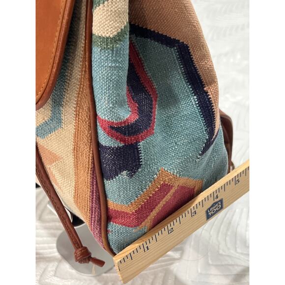 Authentic Marco Avane’ Rug Bag – Handcrafted Dhurrie Backpack with Leather Trim - Picture 3 of 12